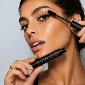 https://content.farmasi.ca/Product/1001504_64_3.webp